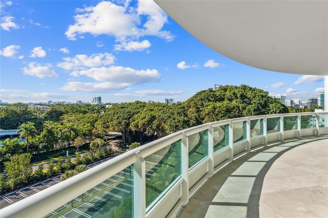 1643 Brickell Ave 902, Miami, FL 33129