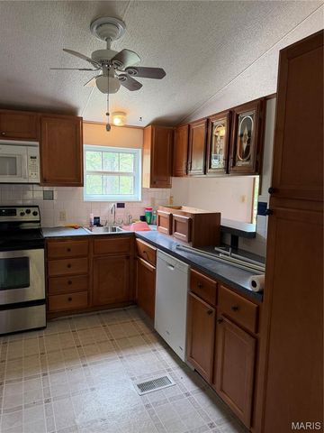 5700 Highway Mm, House Springs, MO 63051