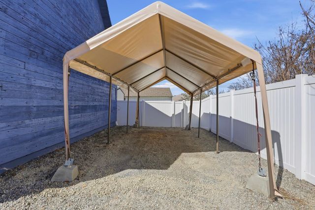 4006 N Crestline St, Spokane, WA 99207