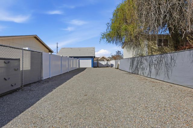 4006 N Crestline St, Spokane, WA 99207