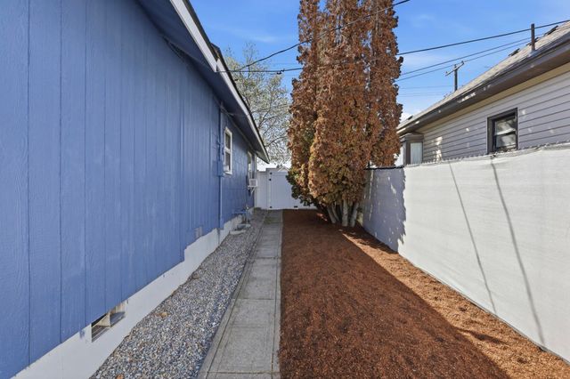 4006 N Crestline St, Spokane, WA 99207