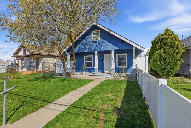 4006 N Crestline St, Spokane, WA 99207