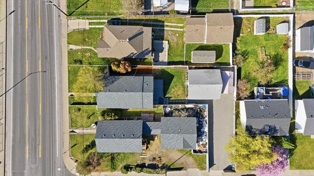 4006 N Crestline St, Spokane, WA 99207