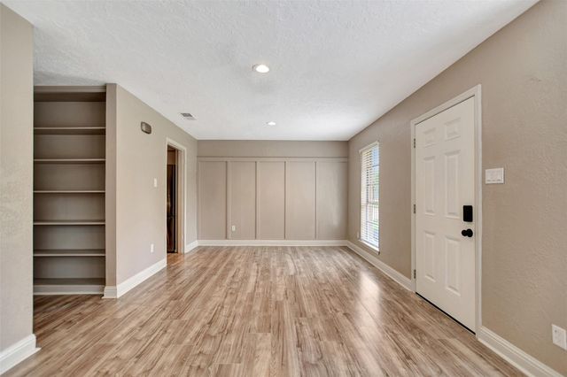 3826 Willow Springs Lane 3826, Houston, TX 77080