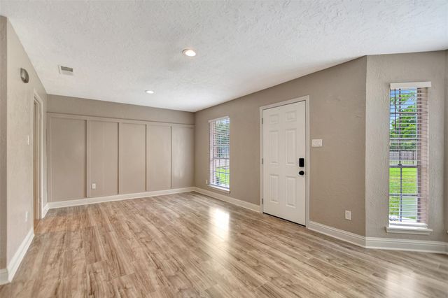 3826 Willow Springs Lane 3826, Houston, TX 77080