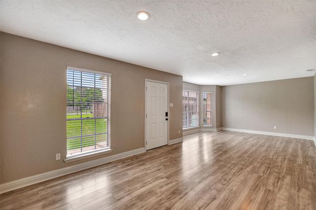 3826 Willow Springs Lane 3826, Houston, TX 77080