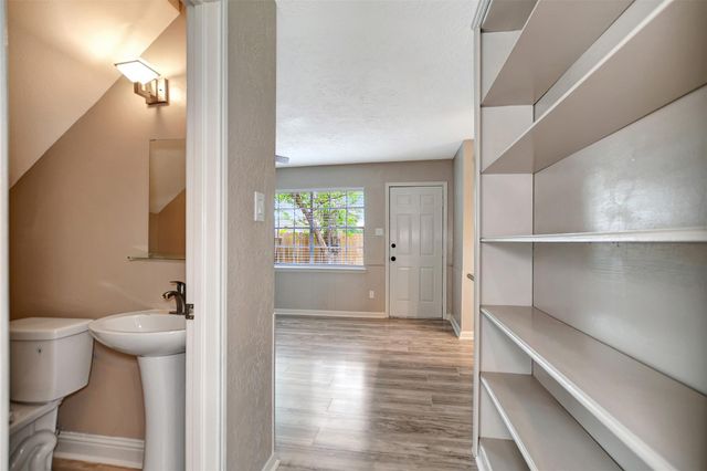 3826 Willow Springs Lane 3826, Houston, TX 77080