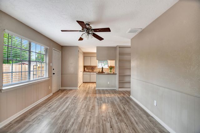3826 Willow Springs Lane 3826, Houston, TX 77080