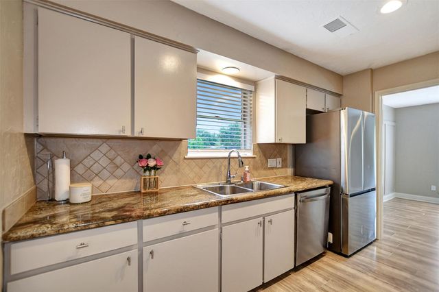 3826 Willow Springs Lane 3826, Houston, TX 77080