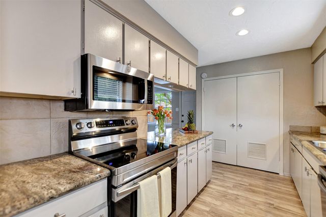 3826 Willow Springs Lane 3826, Houston, TX 77080