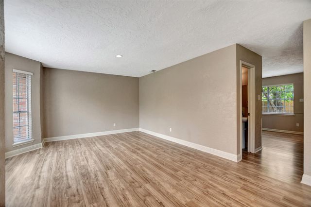 3826 Willow Springs Lane 3826, Houston, TX 77080