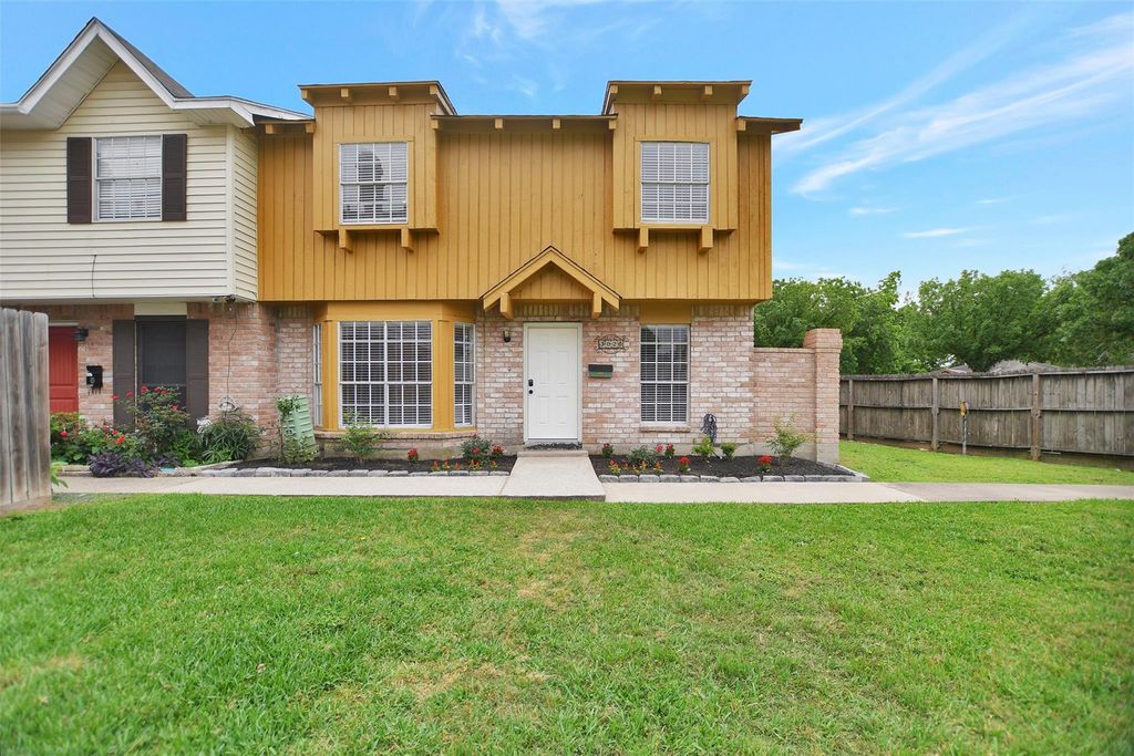 3826 Willow Springs Lane 3826, Houston, TX 77080