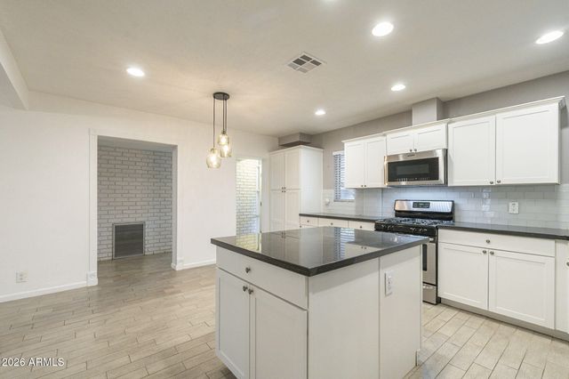 4208 E WILSHIRE Drive, Phoenix, AZ 85008