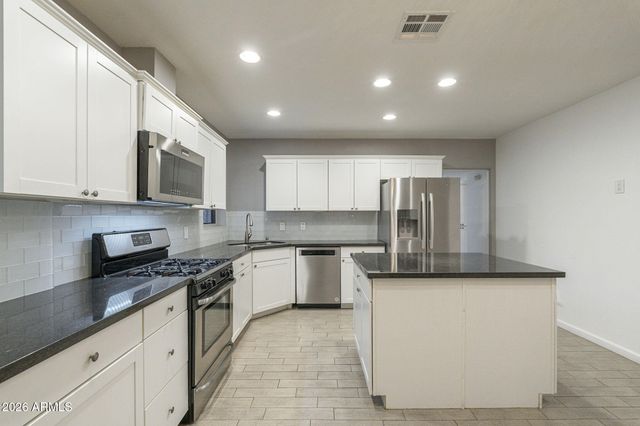 4208 E WILSHIRE Drive, Phoenix, AZ 85008