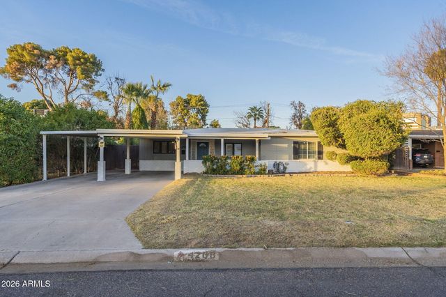 4208 E WILSHIRE Drive, Phoenix, AZ 85008