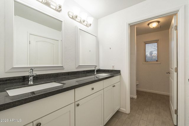 4208 E WILSHIRE Drive, Phoenix, AZ 85008