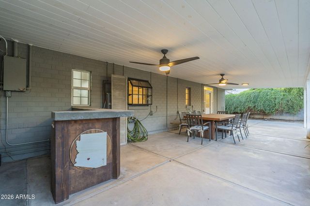 4208 E WILSHIRE Drive, Phoenix, AZ 85008