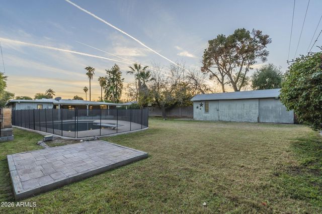 4208 E WILSHIRE Drive, Phoenix, AZ 85008