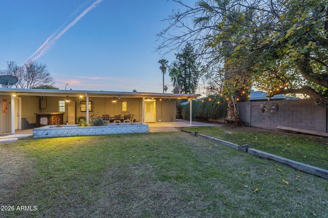 4208 E WILSHIRE Drive, Phoenix, AZ 85008