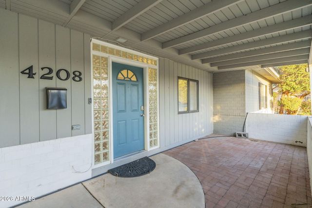 4208 E WILSHIRE Drive, Phoenix, AZ 85008