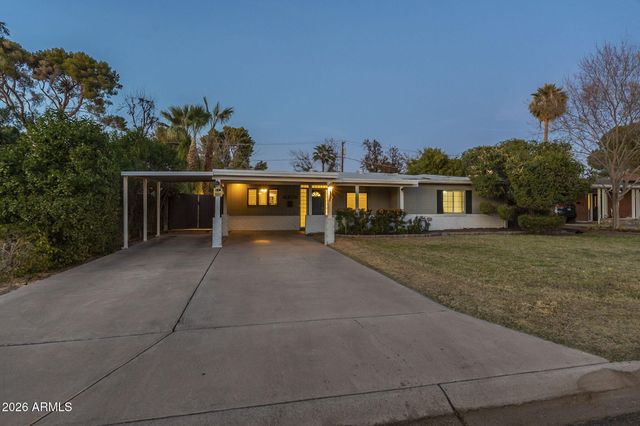 4208 E WILSHIRE Drive, Phoenix, AZ 85008