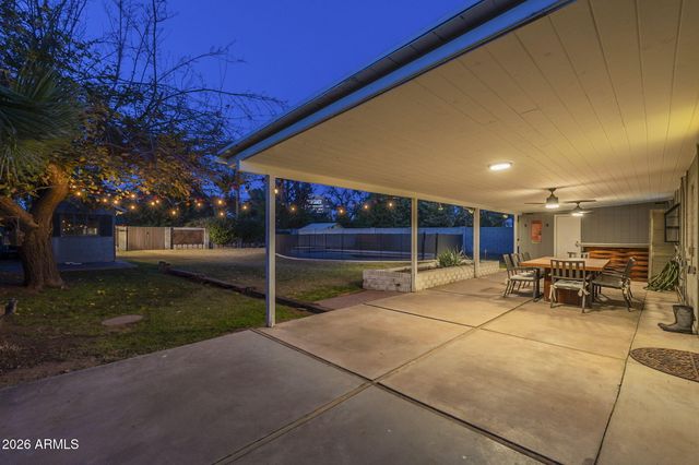 4208 E WILSHIRE Drive, Phoenix, AZ 85008