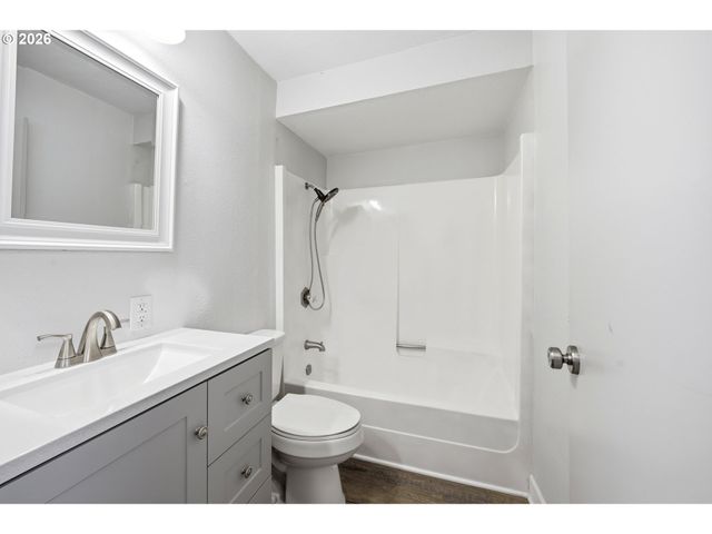 6040 Nw HIGH HEAVEN Rd, Mc Minnville, OR 97128