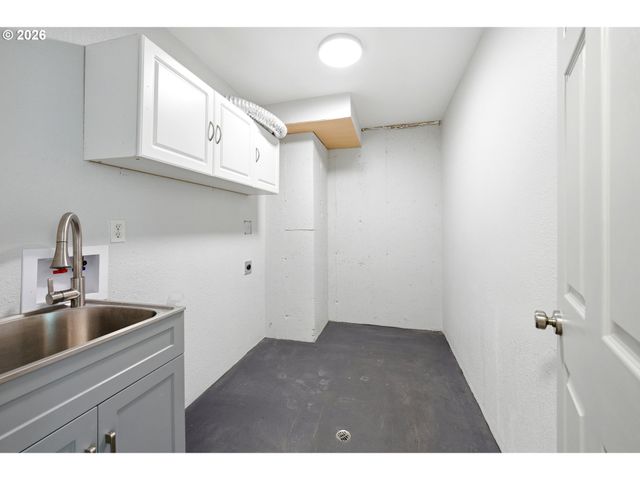 6040 Nw HIGH HEAVEN Rd, Mc Minnville, OR 97128