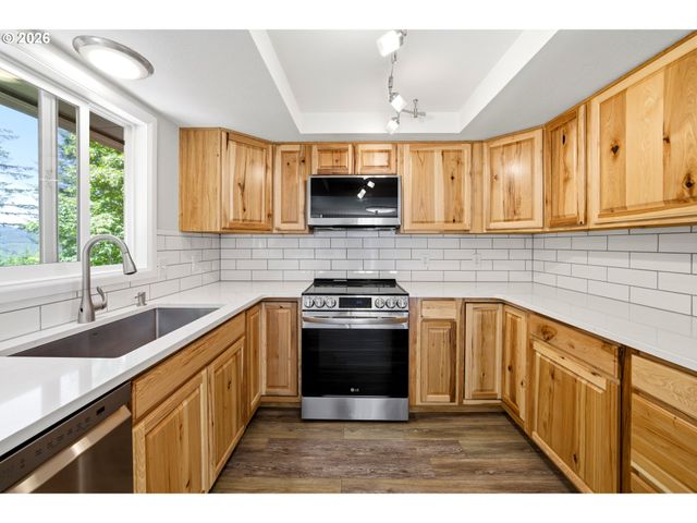 6040 Nw HIGH HEAVEN Rd, Mc Minnville, OR 97128