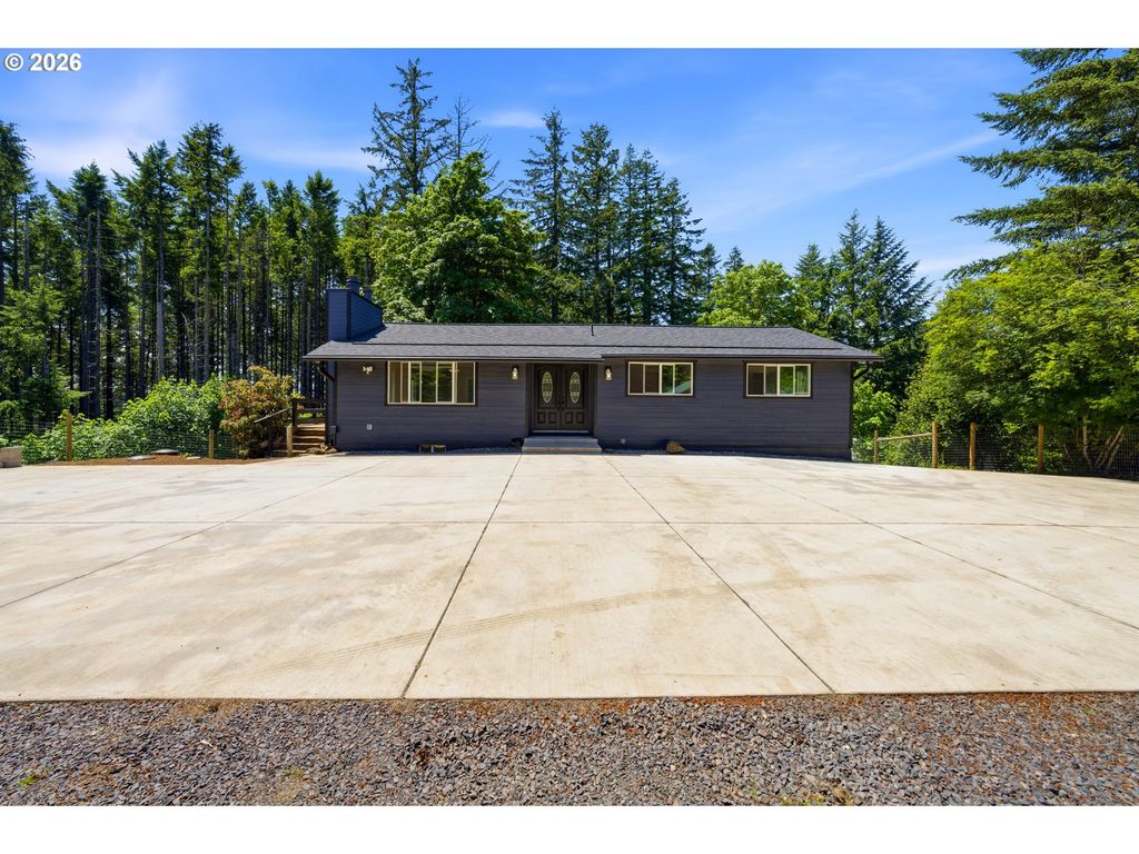Image 1 of property listing at 6040 Nw HIGH HEAVEN Rd, Mc Minnville, OR 97128