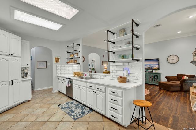 1159 CHERRY HL, New Braunfels, TX 78130