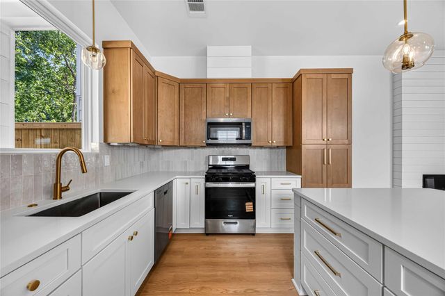 7817 Sandy Street A-B, Houston, TX 77028