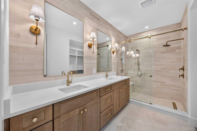 7817 Sandy Street A-B, Houston, TX 77028