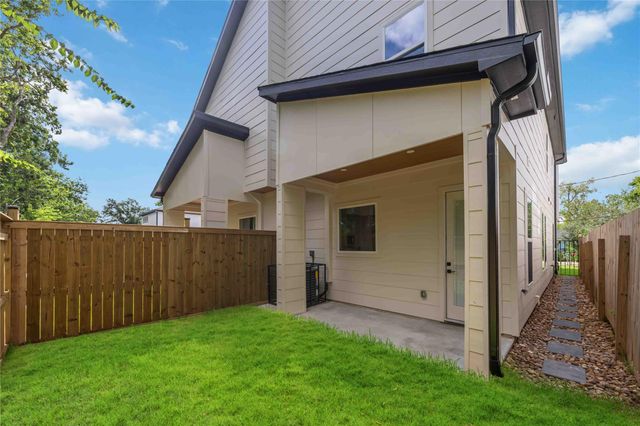 7817 Sandy Street A-B, Houston, TX 77028