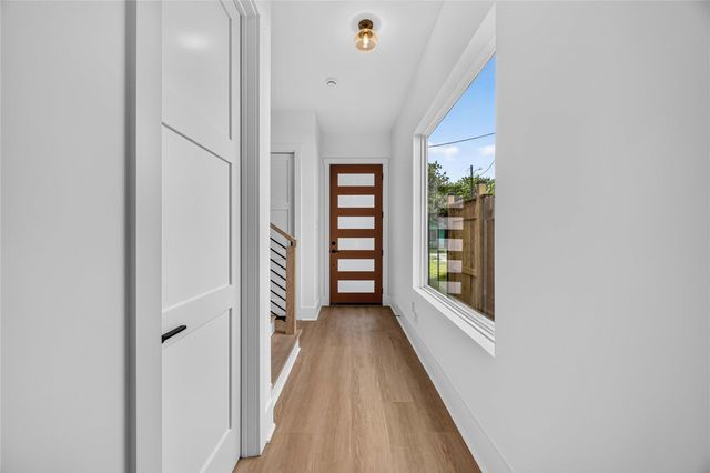 7817 Sandy Street A-B, Houston, TX 77028