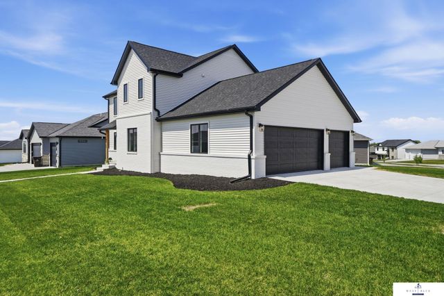 7740 Vera Drive, Lincoln, NE 68516