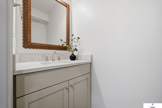 7740 Vera Drive, Lincoln, NE 68516