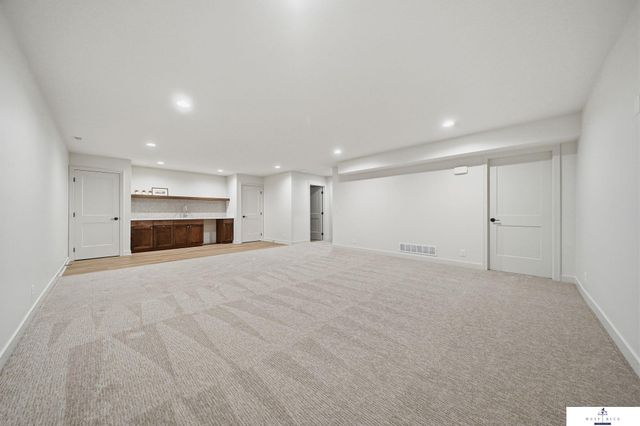 7740 Vera Drive, Lincoln, NE 68516