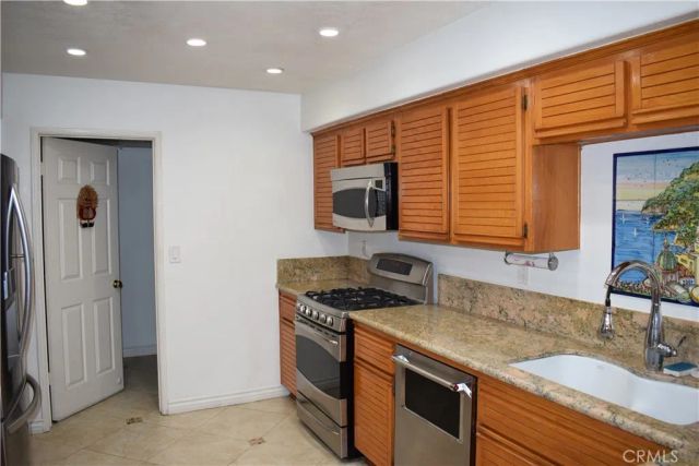 717 S.Glenhurst Drive, Anaheim Hills, CA 92808