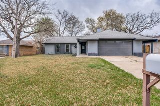 2006 Elmridge Drive, Arlington, TX 76012