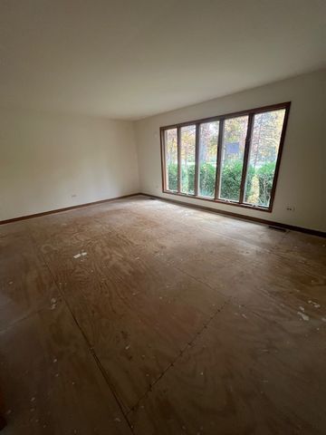 60 W Tam O Shanter Drive, Crete, IL 60417