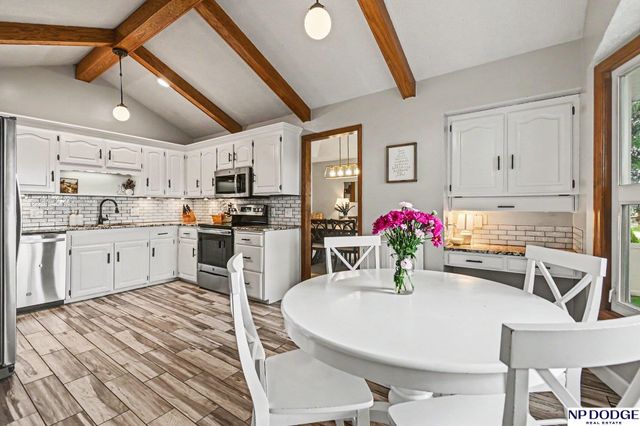 602 N 151 Circle, Omaha, NE 68154