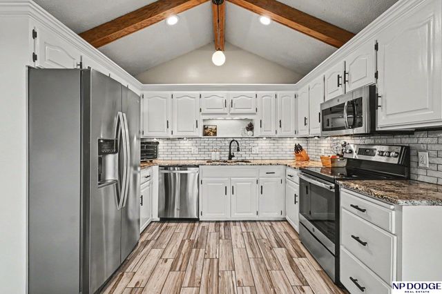 602 N 151 Circle, Omaha, NE 68154