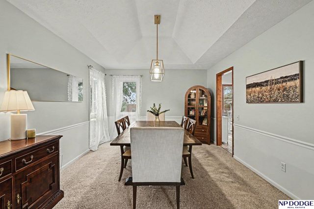 602 N 151 Circle, Omaha, NE 68154