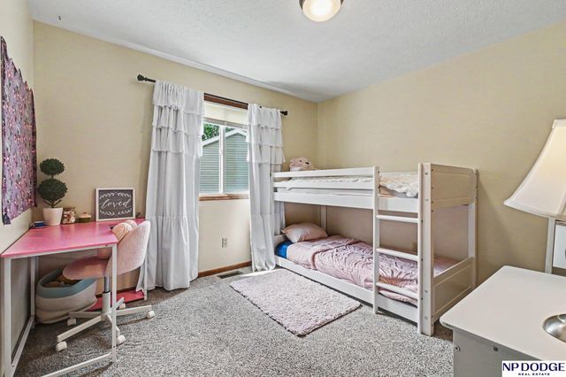 602 N 151 Circle, Omaha, NE 68154