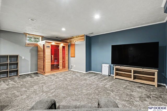 602 N 151 Circle, Omaha, NE 68154