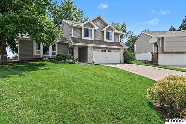 602 N 151 Circle, Omaha, NE 68154