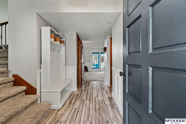 602 N 151 Circle, Omaha, NE 68154