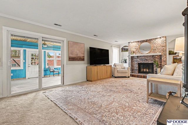 602 N 151 Circle, Omaha, NE 68154