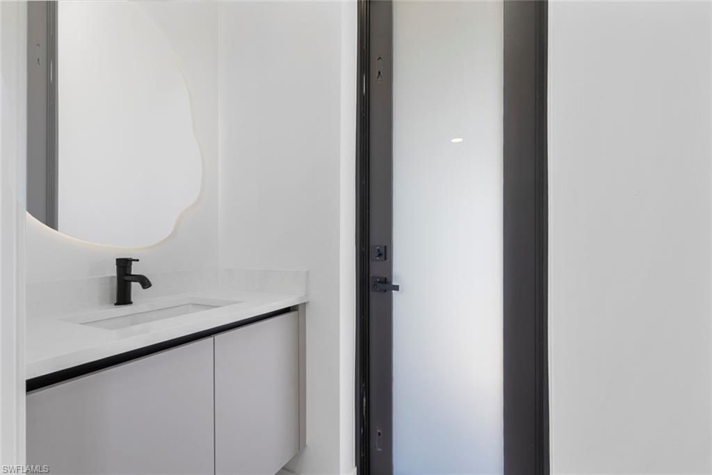 Image 20 of property listing at 1804 Nelson RD N, Cape Coral, FL 33993